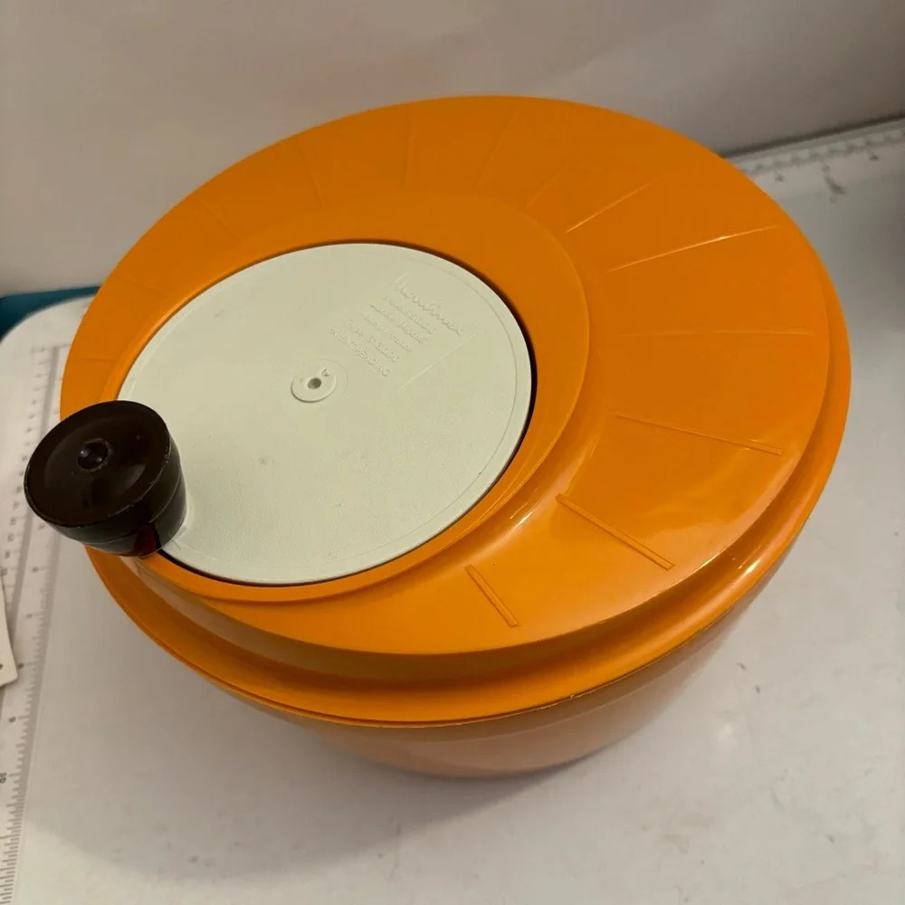Vintage Moulinex 1970’s orange salad  spinner‎